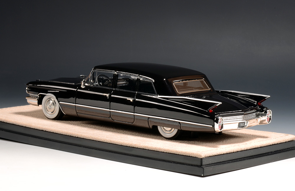 Cadillac Fleetwood 75 Limousine Black STM60102 1:43 GLM Stamp Models