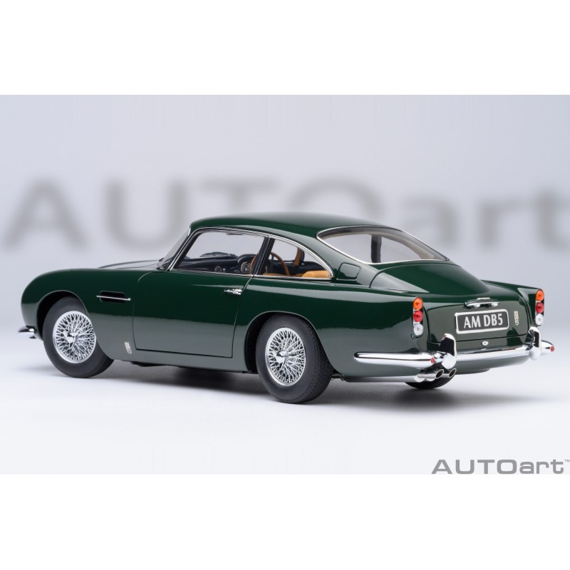 Aston Martin DB5  British Racing Green 1:18 Autoart 