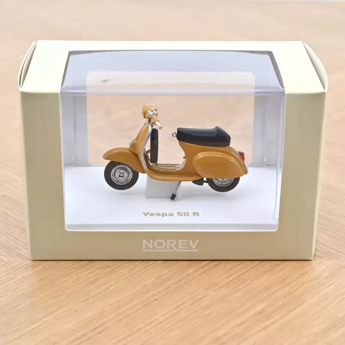 Vespa 50 R 1969 Positano Gelb 1:18 Norev