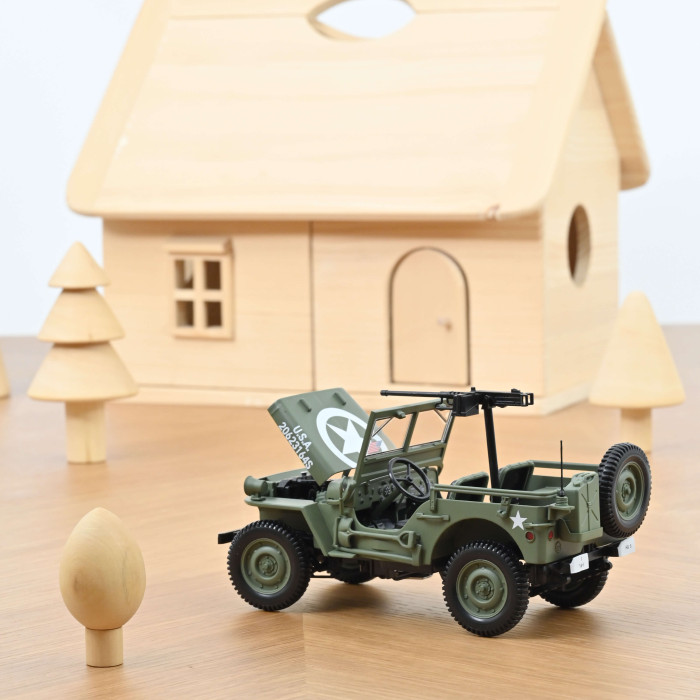 Jeep Army 1944 D-Day1942  1:18 Norev