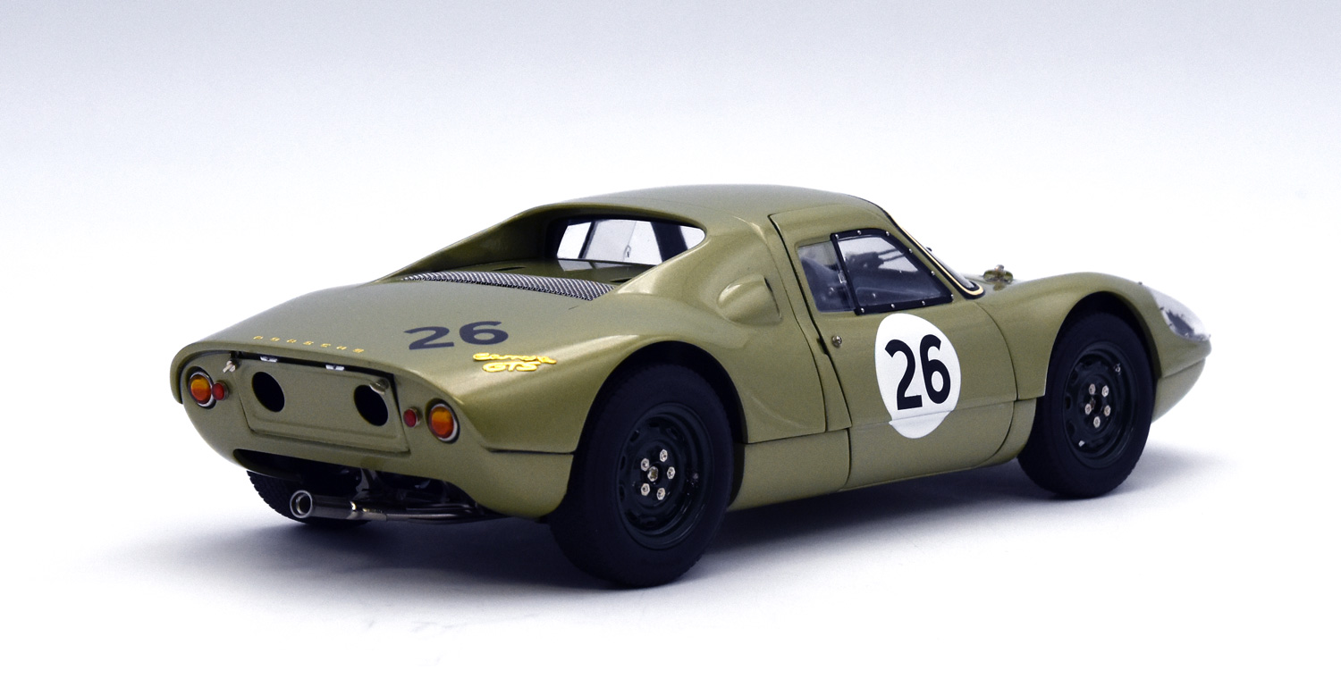 Porsche 904 Carrera GTS Silverstone Int. Grand Touring 1964 Innes Ireland, #26 1:18 CMC 